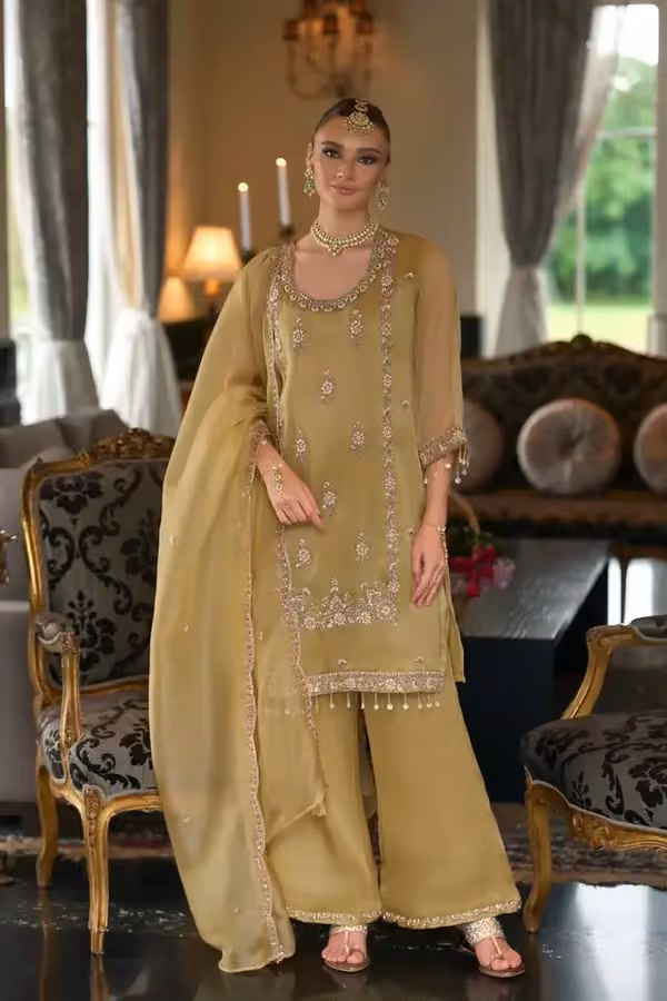 Embroidered Classic by Global Darzi